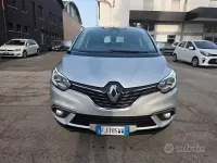 Usata Renault Scénic Intens 110 CV (80 kW) 2017 Grigio Monovolume