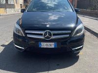 Usata Mercedes B200 156 CV (114 kW) 2012 Nero Monovolume
