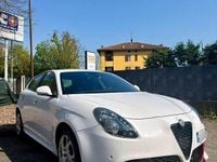 Usata Alfa Romeo Giulietta Business 120 CV (88 kW) 2017 Bianco Utilitaria