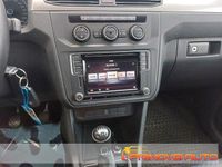 Usata VW Caddy Maxi Comfortline 110 CV (80 kW) 2016 Azzurro Monovolume