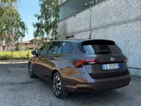 Usata Fiat Tipo 131 CV (96 kW) 2021 Marrone Station wagon