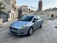 Usado Fiat Grande Punto 65 HP (47 kW) 2008 Azul Citadino