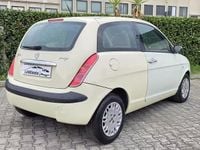 Usata Lancia Ypsilon 69 CV (50 kW) 2006 Bianco Utilitaria