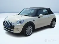 Usata Mini Cooper D Cabriolet Hype 116 CV (85 kW) 2018 Beige metallizzato Cabrio