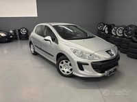 Usata Peugeot 308 Premium 98 CV (72 kW) 2010 Grigio Berlina