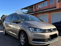Käytetty VW Touran 110 HP (80 kW) 2017 Ruskea Tila-auto