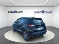 Usata Renault Captur Life 90 CV (66 kW) 2017 Nero SUV