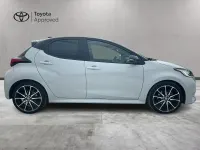 Usata Toyota Yaris Hybrid Sport 95 CV (69 kW) 2023 Bianco Berlina