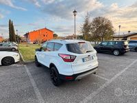 Usata Ford Kuga Business Edition 120 CV (88 kW) 2019 Bianco SUV