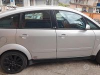 Usata Audi A2 75 CV (55 kW) 2005 Grigio Utilitaria