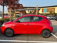 Usata Lancia Ypsilon 69 CV (50 kW) 2019 Rosso Utilitaria