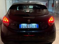 Usata Peugeot 208 Allure 101 CV (74 kW) 2019 Utilitaria