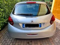 Usata Peugeot 208 Active 68 CV (50 kW) 2015 Grigio Utilitaria