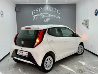 Usata Toyota Aygo Connect Style 72 CV (52 kW) 2019 Bianco Utilitaria