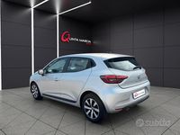 Usata Renault Clio V Equilibre 91 CV (66 kW) 2023 Grigio Berlina