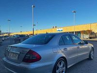 Usata Mercedes E280 Avantgarde 190 CV (139 kW) 2006 Grigio Berlina