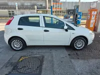 Usata Fiat Grande Punto 75 CV (55 kW) 2009 Bianco Utilitaria