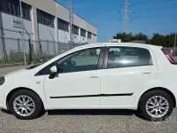 Usata Fiat Punto Evo Dynamic 77 CV (56 kW) 2011 Bianco Utilitaria