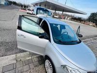 Usata Lancia Ypsilon 95 CV (69 kW) 2014 Grigio Utilitaria
