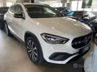 Usata Mercedes GLA200 150 CV (110 kW) 2020 Bianco SUV