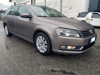 Usata VW Passat Comfortline 150 CV (110 kW) 2011 Marrone Station wagon