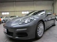Usata Porsche Panamera 250 CV (183 kW) 2014 Agate grey metallic Utilitaria