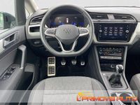 Usata VW Touran Move 150 CV (110 kW) 2024 Grigio Monovolume