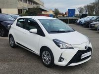 Usata Toyota Yaris Cool 72 CV (52 kW) 2018 Bianco Berlina