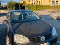 Usata VW Golf V 115 CV (84 kW) 2005 Nero Utilitaria