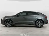 Usata Audi Q8 S-Line 286 CV (210 kW) 2025 Grigio SUV