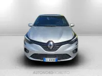 Usata Renault Clio V Intens 140 CV (102 kW) 2023 Grigio Berlina
