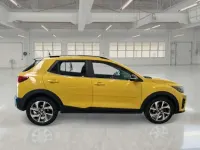 Usata Kia Stonic GT-Line 120 CV (88 kW) 2022 Giallo SUV
