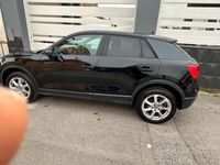 usata Audi Q2 1.6 tdi S Tronic cambio automatico