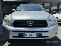 Usata Toyota RAV4 Luxury 136 CV (100 kW) 2007 Grigio SUV