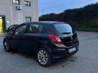 Usata Opel Corsa 90 CV (66 kW) 2011 Nero Utilitaria