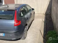 Usata Citroën C4 88 CV (64 kW) 2005 Grigio Berlina