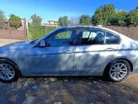Usata BMW 318 Executive 143 CV (105 kW) 2015 Argento Berlina