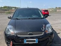 Usata Ford Fiesta 68 CV (50 kW) 2008 Nero Berlina