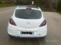 Usata Opel Corsa 75 CV (55 kW) 2009 Bianco Utilitaria
