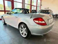 Usata Mercedes SLK200 163 CV (119 kW) 2006 Grigio Cabrio