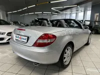 Usata Mercedes SLK200 163 CV (119 kW) 2005 Argento Cabrio