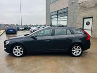Usata Volvo V60 Momentum 136 CV (100 kW) 2014 Grigio Station wagon