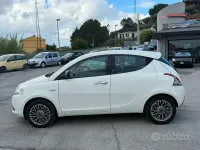 Usata Lancia Ypsilon S 95 CV (69 kW) 2012 Bianco Utilitaria