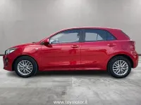 Usata Kia Rio Style 100 CV (73 kW) 2022 Rosso Utilitaria