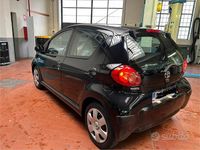 Usata Toyota Aygo 68 CV (50 kW) 2007 Nero Utilitaria