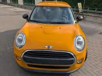 Usata Mini ONE 75 CV (55 kW) 2015 Arancione Utilitaria