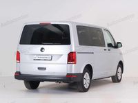 Usata VW Caravelle 150 CV (110 kW) 2023 Argento Monovolume
