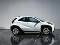 Usata Toyota Aygo X Active 72 CV (52 kW) 2023 Bianco pastello SUV
