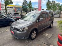 Usata VW Caddy Maxi Highline 102 CV (75 kW) 2015 Grigio Monovolume