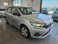 Begagnad Dacia Sandero Comfort 101 HK (74 kW) 2021 Silver Sedan